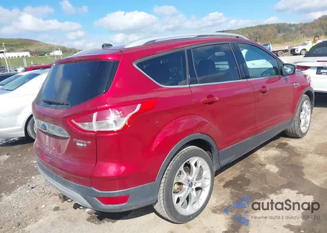 2015 Ford Escape Titanium z USA, uszkodzony, nr VIN 1FMCU9J91FUB89564